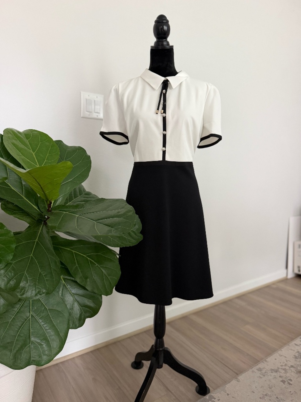 Karl Lagerfeld Paris Puff Sleeves Black and White Mini Fit And Flare Dress Sz 16